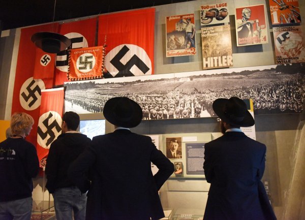 Izložba povodom Međunarodnog dana sjećanja na holokaust i 75. godišnjice oslobađanja logora Auschwitz-Birkenau u Yad Vashemu