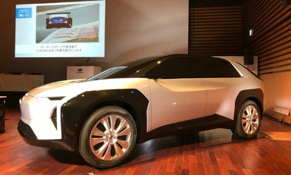Subaruova dizajnerska studija potpuno električnog crossovera predstavljena u siječnju 2020.