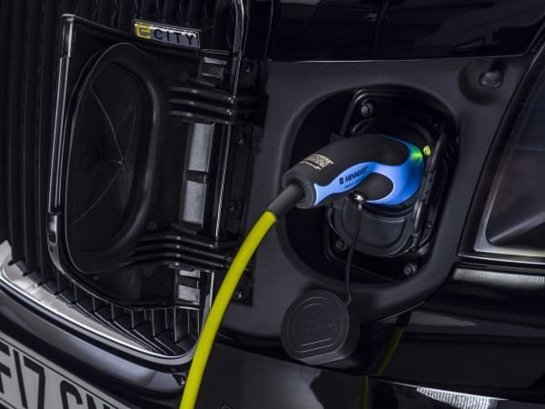 LEVC TX plug-in hibridni taxi