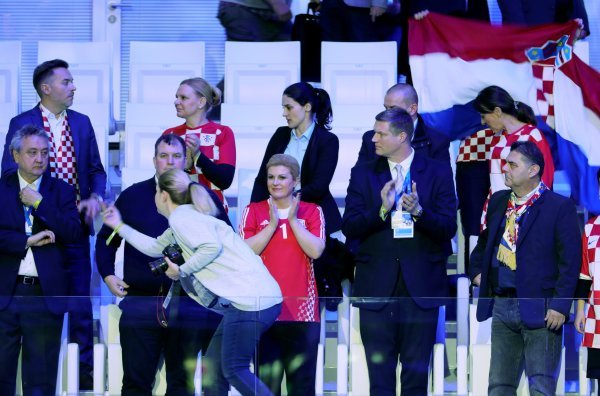 Kolinda Grabar Kitarović navija za hrvatske vaterpoliste