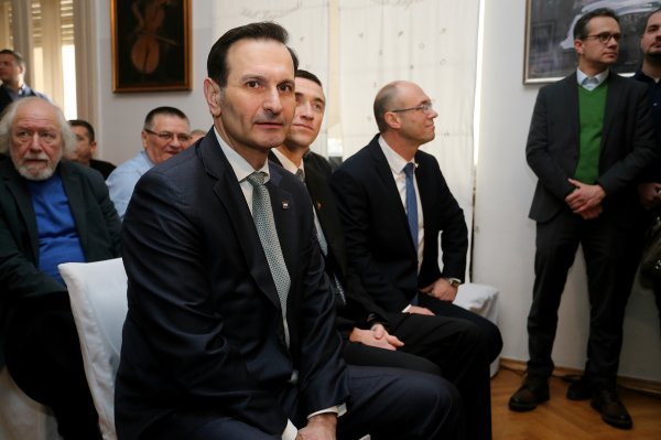 Miro Kovač, Ivan Penava i Davor Ivo Stier održali zajedničku konferenciju za medije