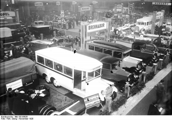 Berlin Internationale Automobilausstellung 1928.