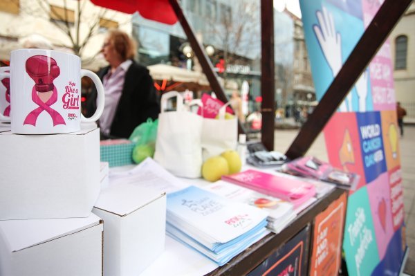 Zagreb: Udruga P.I.N.K. - life obilježila Svjetski dan borbe protiv raka