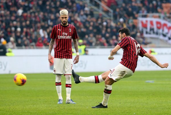 Milan (Hakan Calhanoglu) - Verona