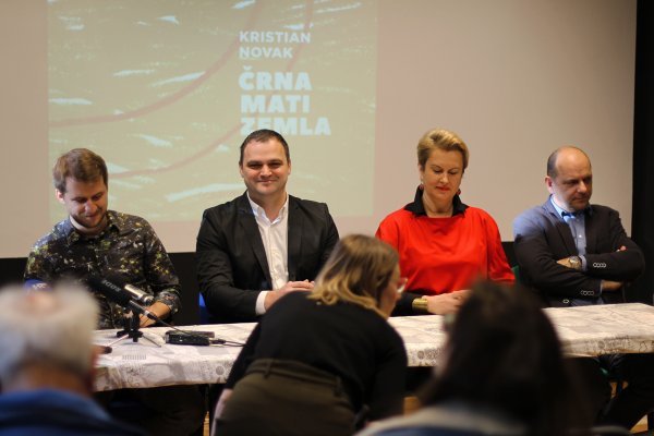 Rok Biček, Kristian Novak, Sandra Herman i Dejan Buvač na predstavljanju projekta snimanja dugometražnog filma 'Črna mati zemla' u Čakovcu