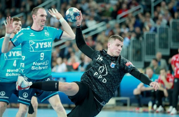 PPD Zagreb (Matej Ašanin) - Flensburg (Holger Glandorf)