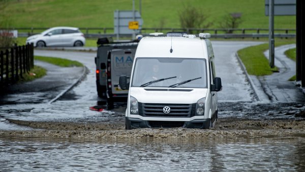 Nevrijeme u Britaniji