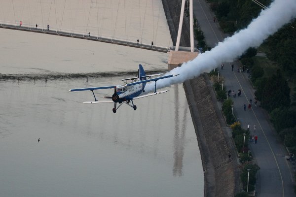 Aviotretiranje iznad Osijeka