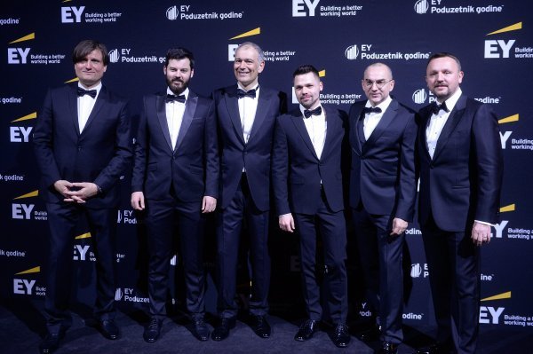 Saša Cvetojević, Mate Rimac, Emil Tedeschi, Zoran Vučinić, Nenad Bakić i Berislav Horvat na dodjeli nagrade EY Poduzetnik godine