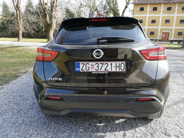 Nissan Juke 1.0 DIG-T 117 N-Connecta