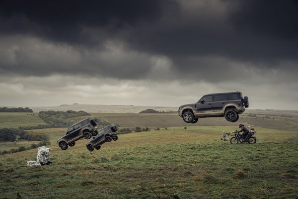 Land Rover Defender na snimanju novog filma o Jamesu Bondu