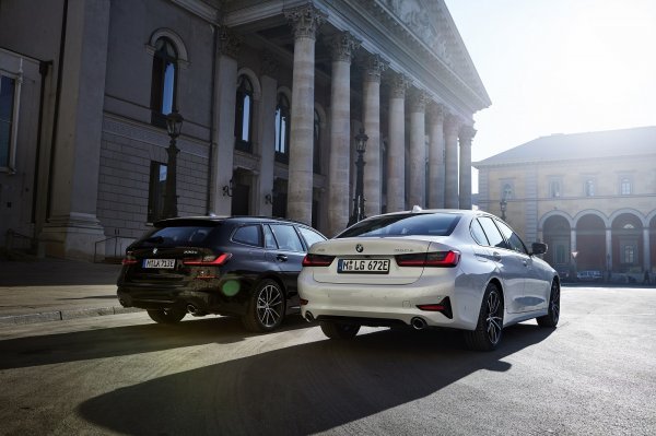 BMW 330e xDrive Touring i Limuzina