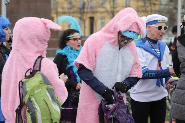 Startala vožnja na biciklima pod maskama od Zagreba do Samobora