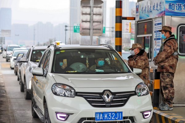 Strah od epidemije koronavirusa veći je od želje za kupnjom novih automobila