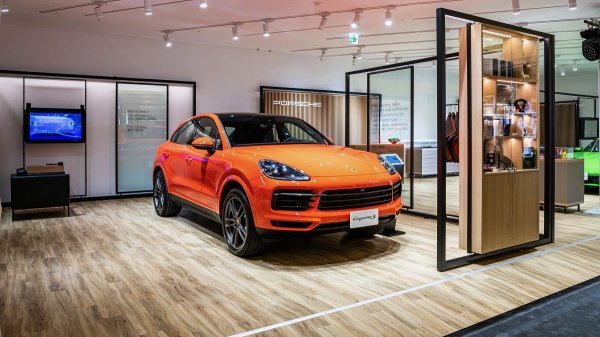 Porsche Cayenne u pop-up trgovini u Tajpeju 2019.