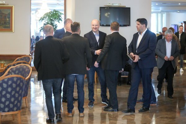 Osnivačka skupština stranke Miroslava Škore - Domovinski pokret