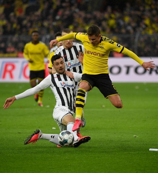 Borussia Dortmund (Thorgan Hazard) – Freiburg (Manuel Gulde)