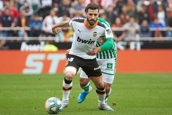 Valencia (Jose Gaya) – Betis (Nail Fekir)