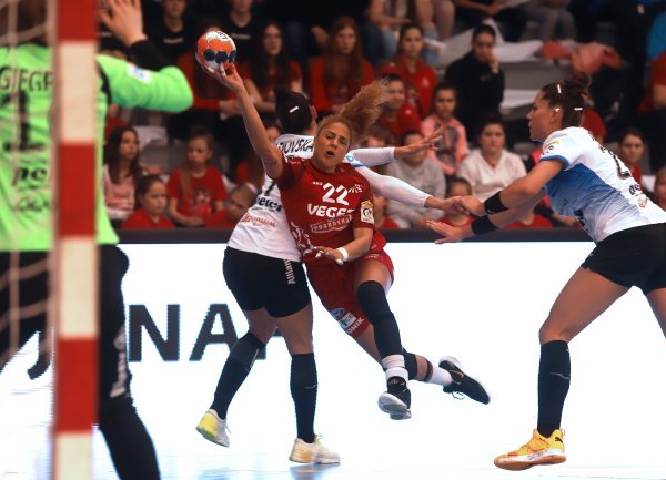 Podravka (Lamprini Tsakalou) - Thueringer