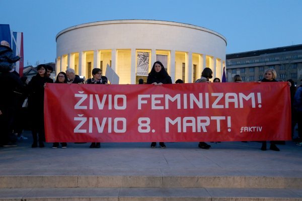 Zagreb: "Noćni marš - 8. mart" u organizaciji feminističkog kolektiva fAKTIV