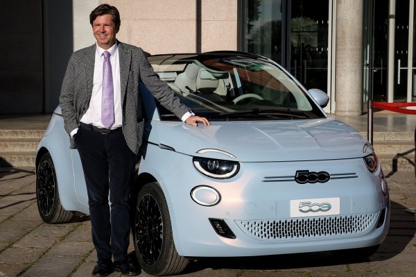 Olivier Francois, šef marke Fiat i glavni direktor marketinga Fiat Chrysler Automobile-a na predstavljanju novog 500