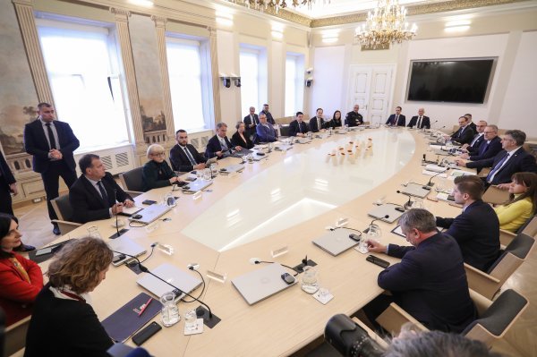 Sastanak u Banskim dvorima