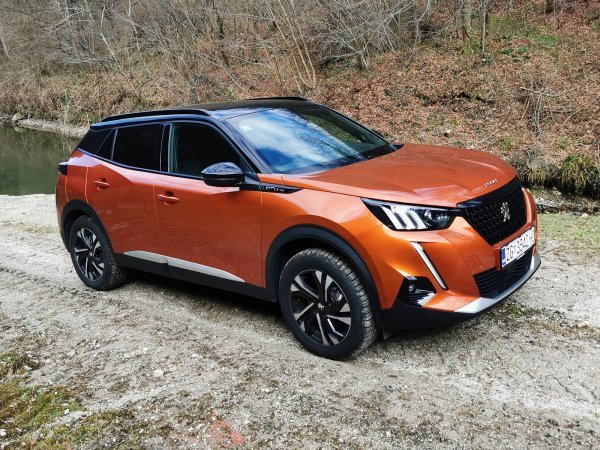 Peugeot 2008 GT Line BlueHDi 130 S&S EAT8