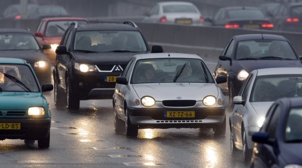 Ograničenje brzine od 100 km/h na autocestama u Nizozemskoj vrijedi danju od 06:00 do 19:00 sati