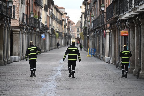Pripadnici španjolske vojne jedinice za hitne slučajeve 