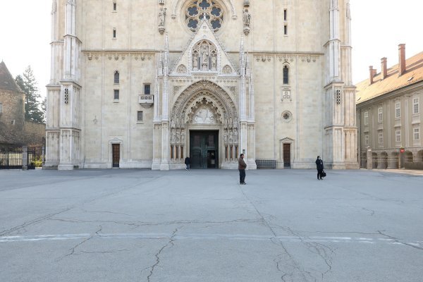 Zagreb: Nakon novih odluka Kriznog stožera ulice su puste