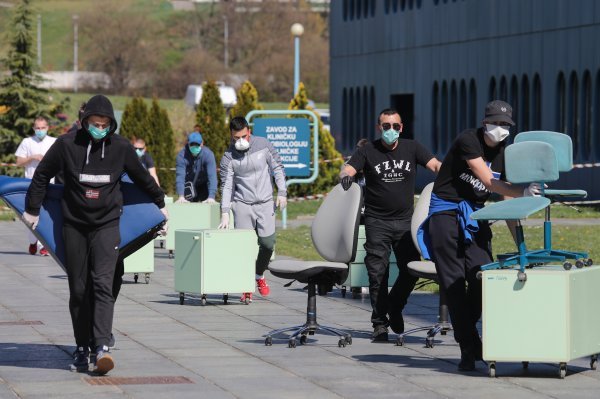 Bad Blue Boysi sele odjele u KB Dubrava