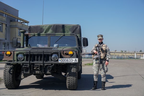 Bosanska Gradiška: Na graničnom prijelazu vojska podignula šatore