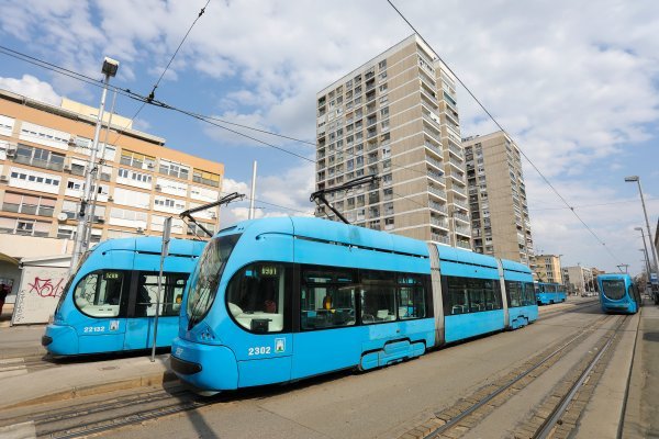 U svrhu smanjenja zaraze korona virusom, od ponoći se ukida gradski prijevoz