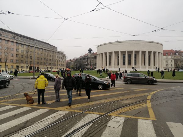 Zagrepčan su izašli na ulice, Trg žrtava fašizma