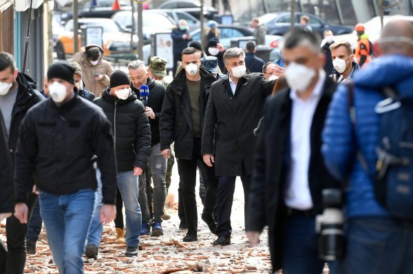 Zagreb: Vlada u obilasku centra grada