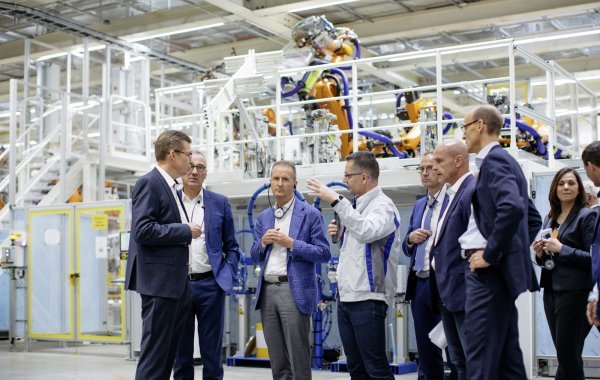 CEO VW-a dr.Herbert Diess u pogonu gdje se proizvodi VW ID.3 u Zwickauu
