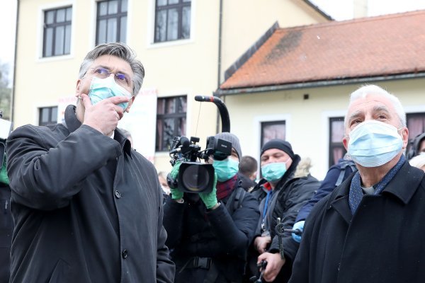 Plenković sa suradnicima obišao područje Čučerja