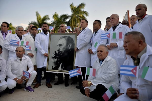 Vojska bijelih kuta – tako je Fidel Castro nazvao kubanske liječnike