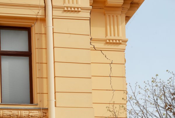 Umjetnički paviljon nakon potresa