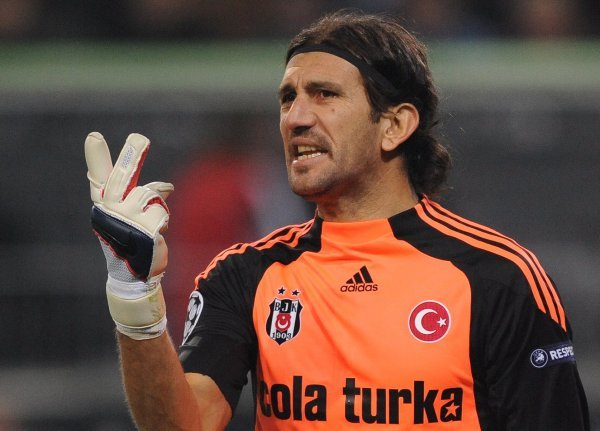 Turski golman Rustu Recber