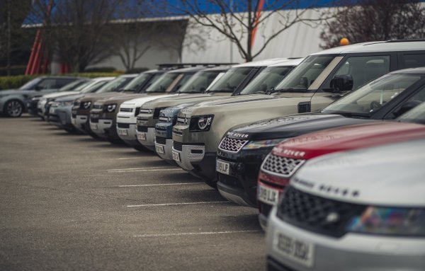 Jaguar Land Rover je globalno rasporedio više od 160 vozila kako bi podržali organizacije za reagiranje u kriznim situacijama