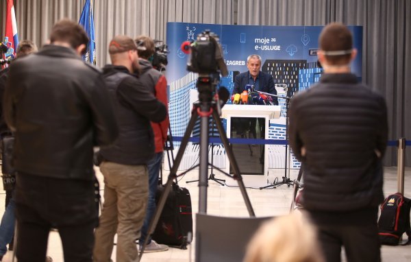Prvi sastanak Kriznog stožera Grada Zagreba o potresu i koronavirus