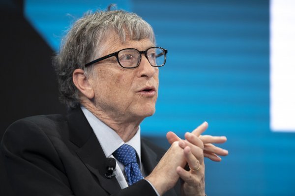 Bill Gates svojim će novcem pokriti izgradnju čak sedam tvornica potencijalnog lijeka za koronavirus