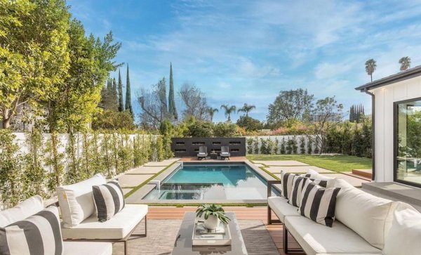 Zvijezda 'Aladdina' Mena Massoud počastio se novim domom