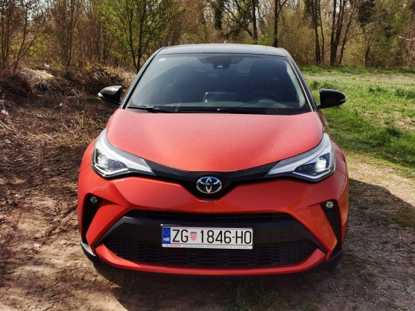 Toyota C-HR Launch Edition 2.0 Hybrid Dynamic Force