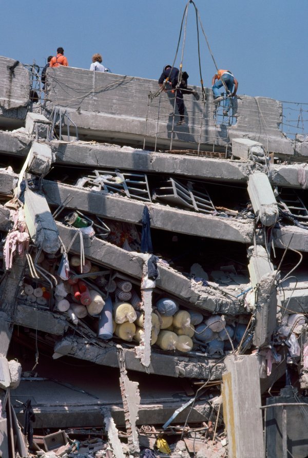 Nakon potresa u Meksiku 1985. doneseni su propisi zbog kojih su u kasnijim potresima izbjegnute još veće žrtve