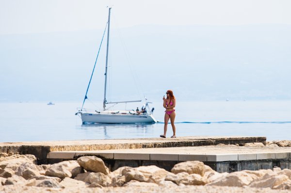 Iako Vlada najavljuje mjere za poticanje potrošnje domaćih turista, Hrvatska će teže nadomjestiti manjak inozemnih gostiju