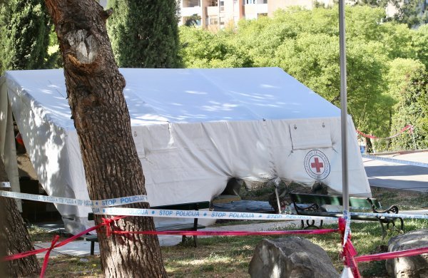 Šator Crvenog križa u Splitu