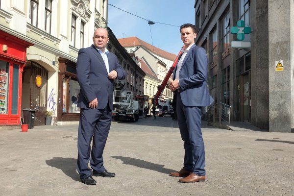 Mislav Kraljević, Božo Petrov