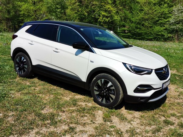 Opel Grandland X Ultimate 1.5D 130 MT6